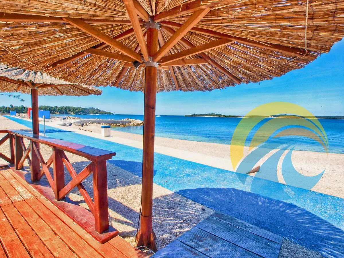 Apartments Mirko 647 Pula Croatia