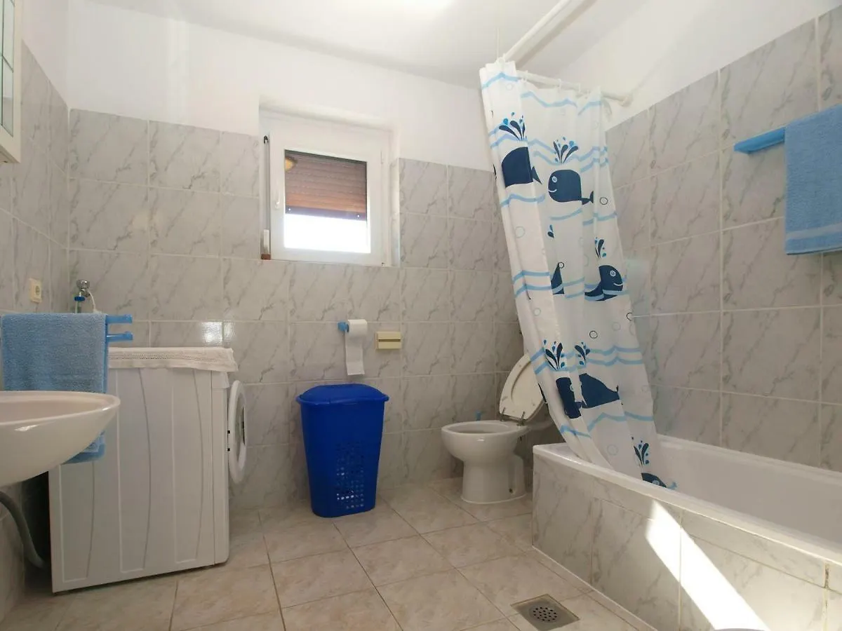 Apartments Mirko 647 Pula Croatia